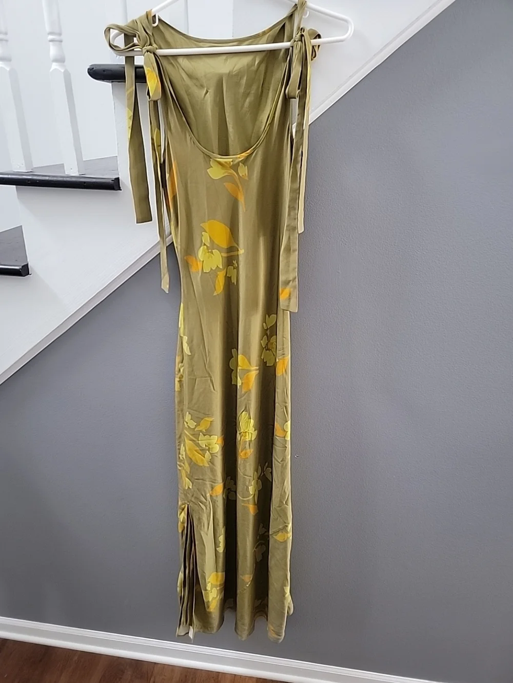 Soliel Soliel Ines Sz 1 Tulip Hazel 100% Silk Rent the Runway Floral Dress - Picture 4 of 6